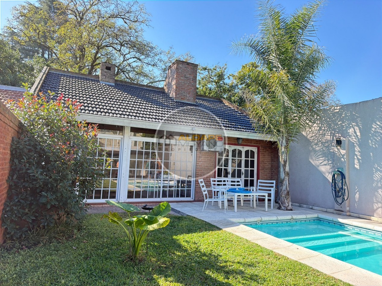 Se Vende Casa, cuatro amb, cochera doble, piscina (Monte Grande)