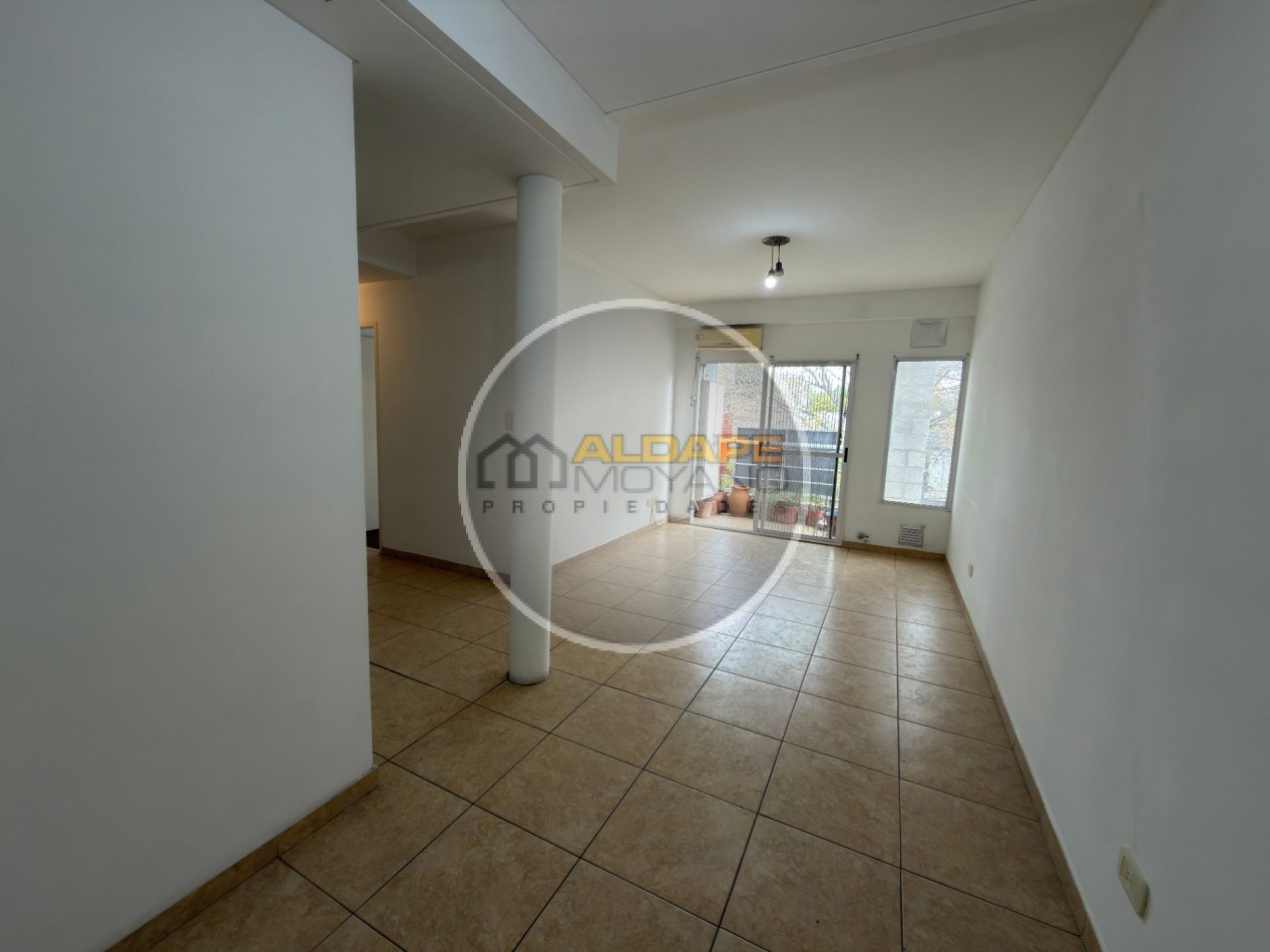 Se vende departamento tres amb, con cochera (Villa Lugano) apto credito