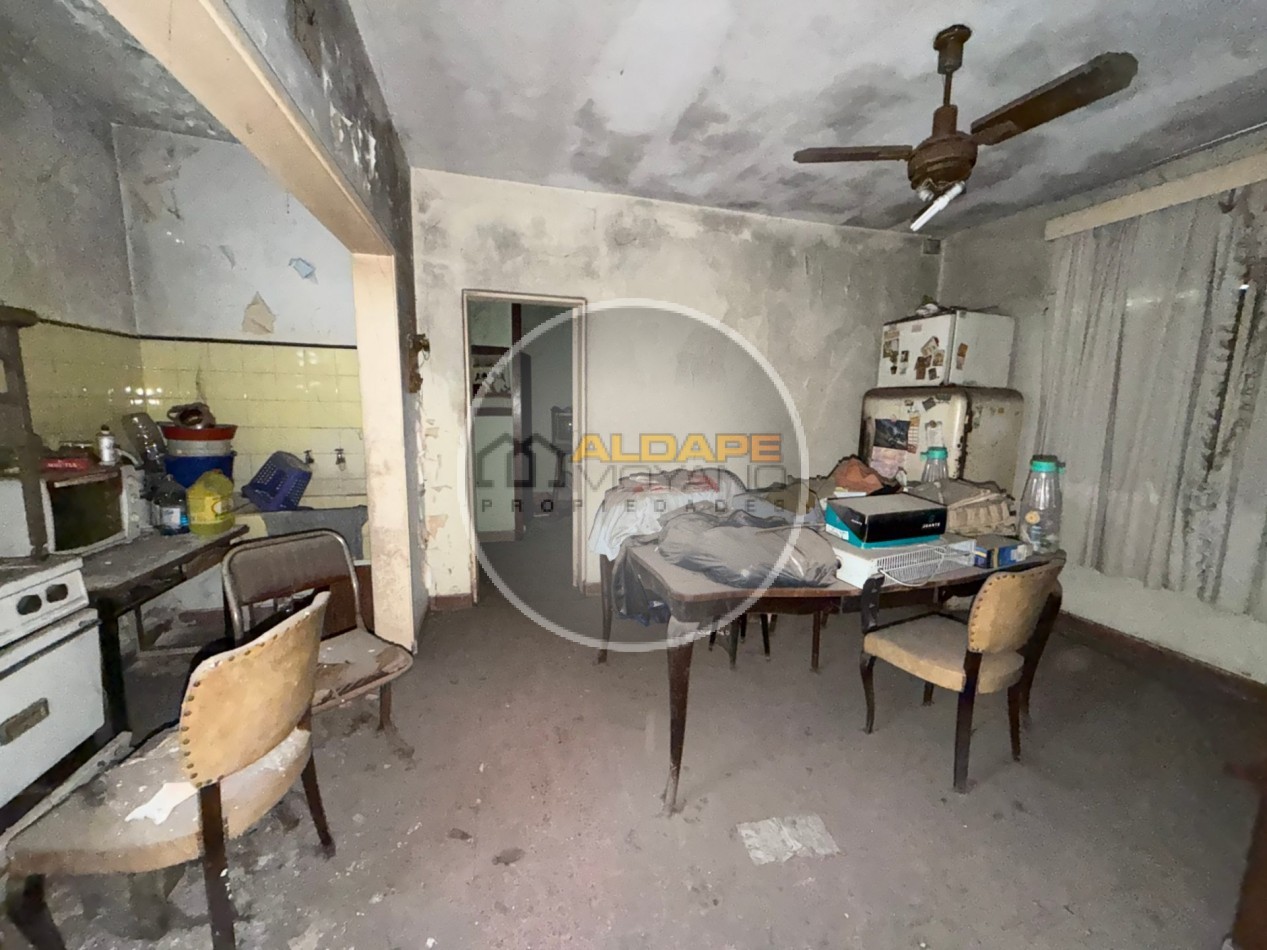 Se Vende Casa, ideal multi familiar (a remodelar)