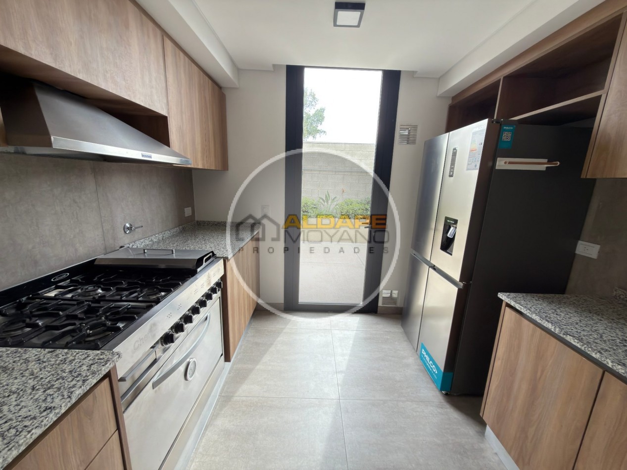 Se Vende Departamento dos amb en duplex con terraza (Cabral 3300 canning)