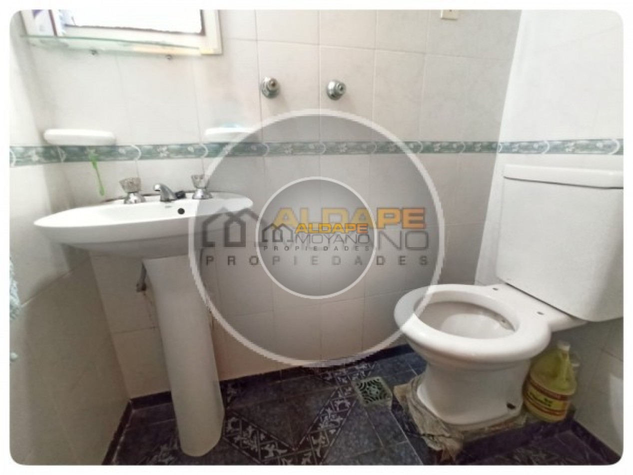 Se Vende Casa multifamiliar lote 8,66 x 24 mts Ramos Mejia, se acepta permuta