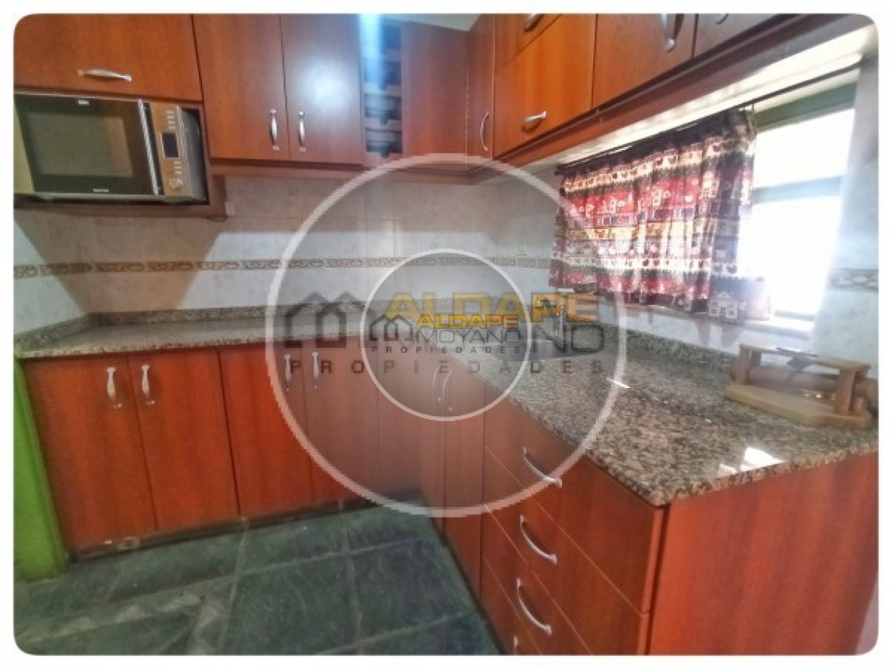 Se Vende Casa multifamiliar lote 8,66 x 24 mts Ramos Mejia, se acepta permuta