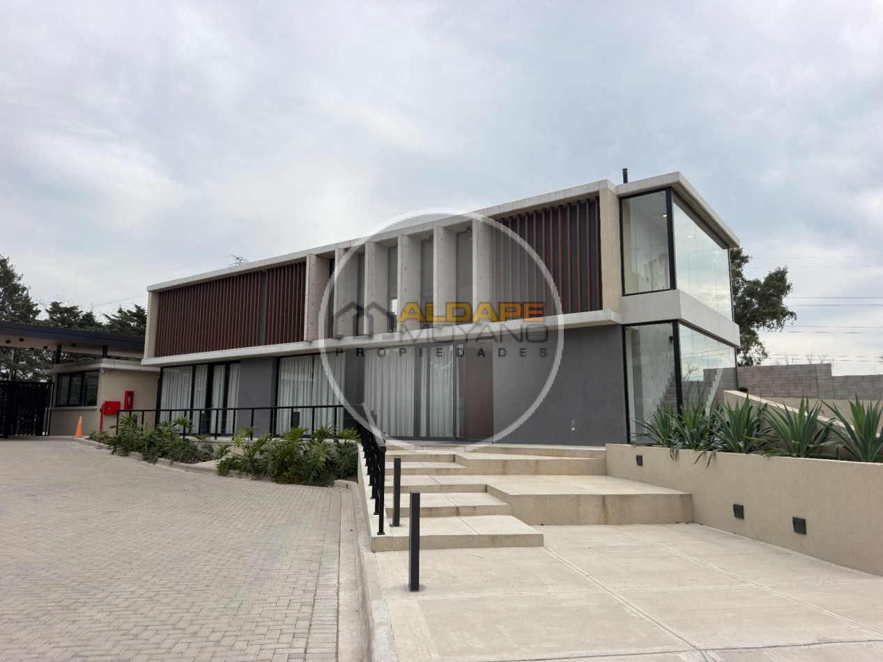 Se Vende Departamento dos amb en duplex con terraza (Cabral 3300 canning)