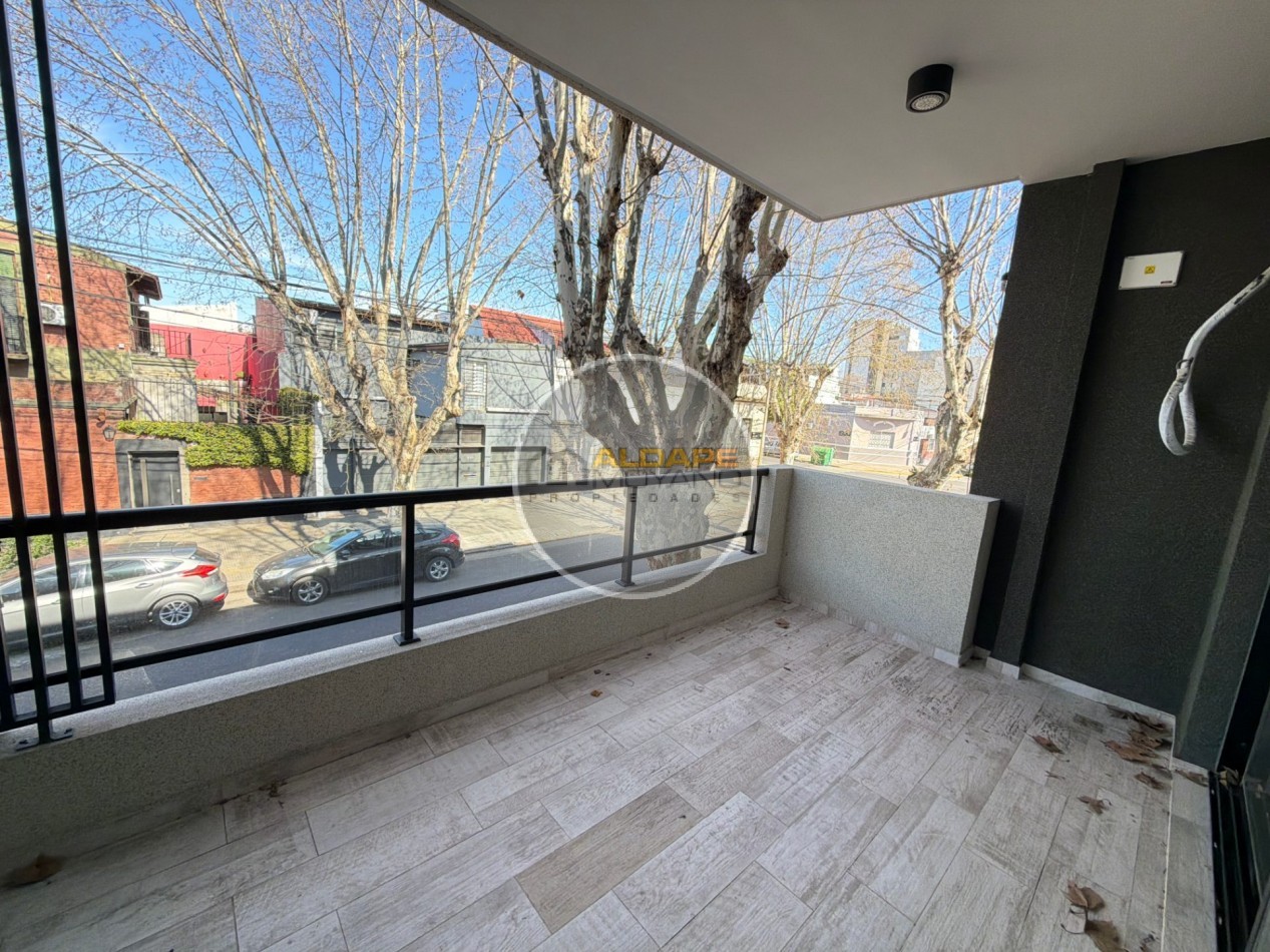 Se Vende triplex, cuatro amb, cochera doble (a estrenar)