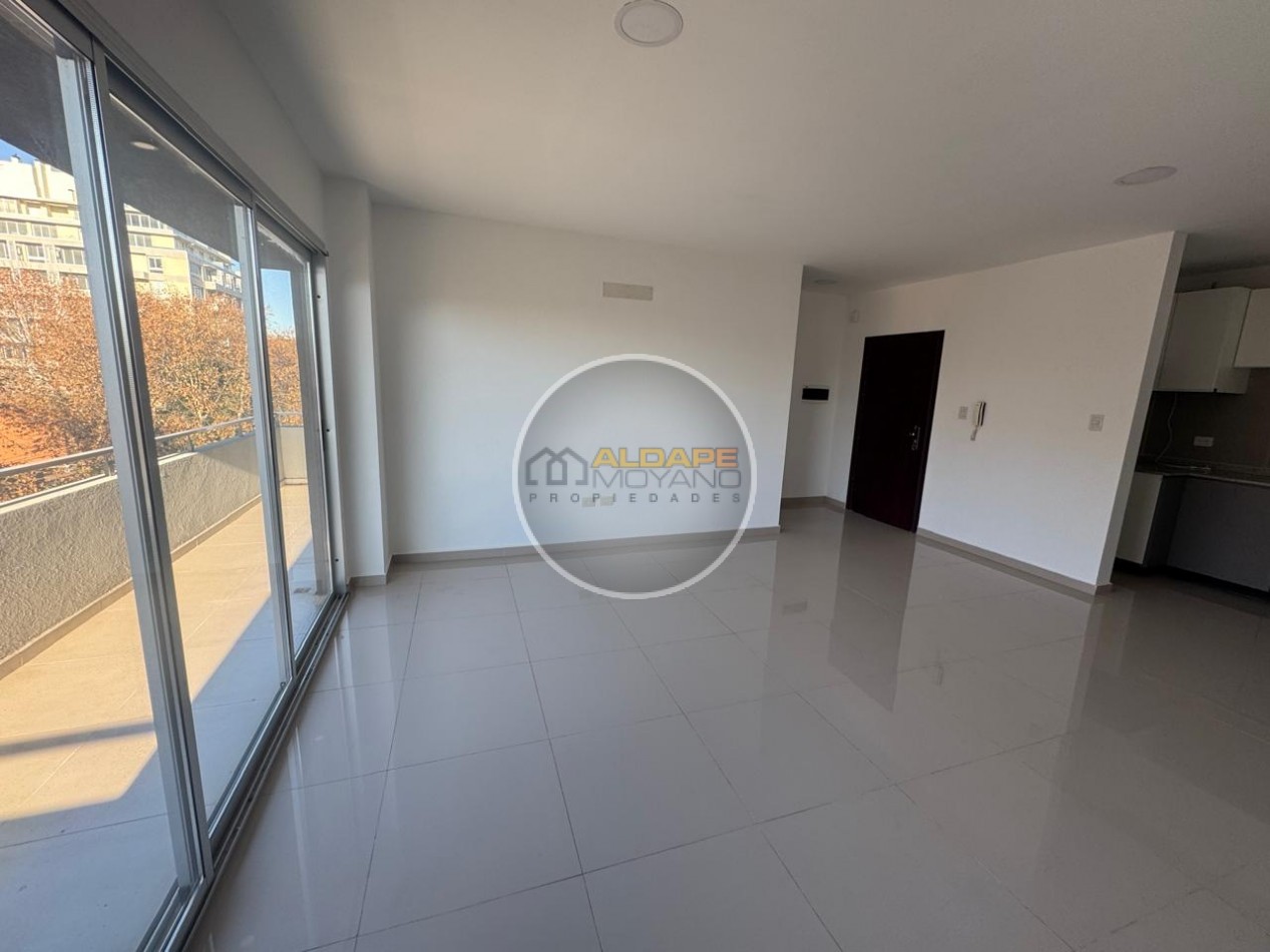 Se Alquila dos amb, 3to piso, frente (Villa Lugano)