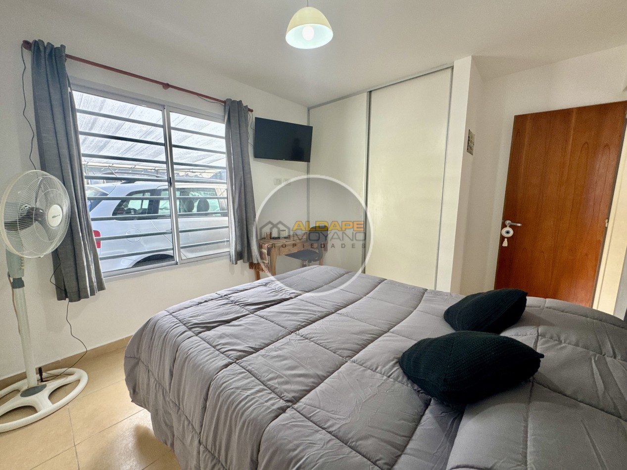 Se vende departamento dos ambientes con cochera (planta baja con cochera)