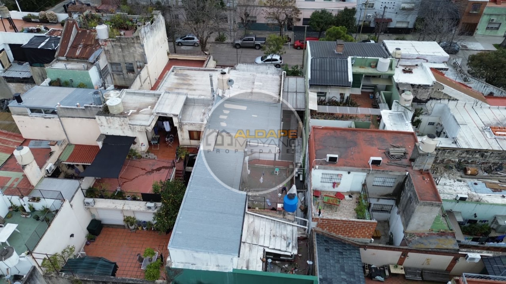 Se Vende Casa multifamiliar a Reciclar (Parque Avellaneda)