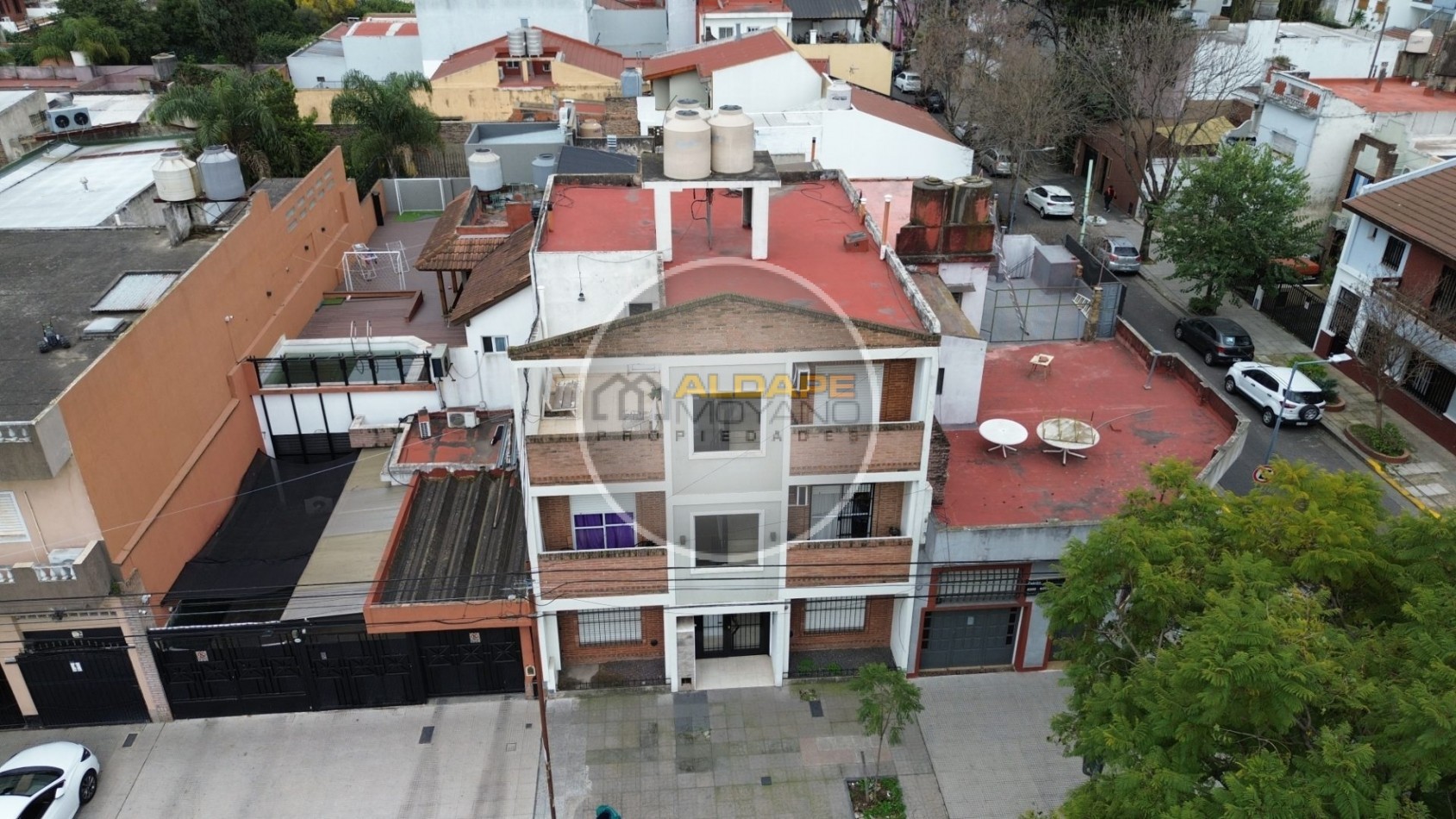 Se vende departamento tres ambientes (Liniers)