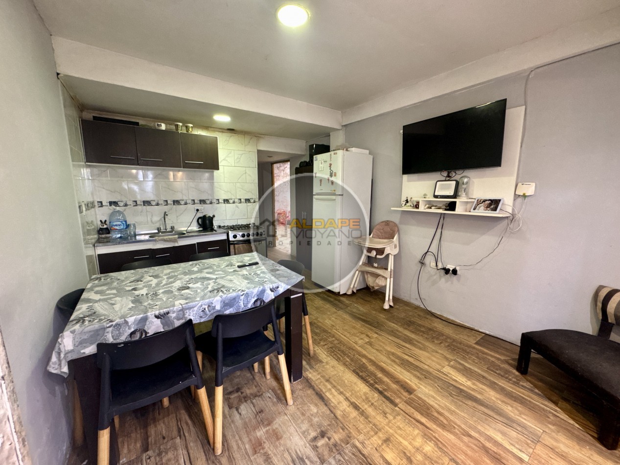 Se Vende PH tres ambientes, contrafrente. Ciudadela