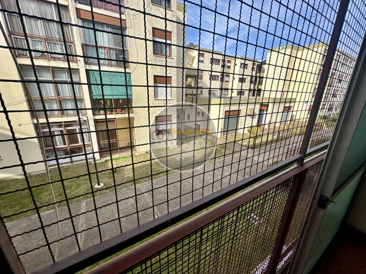 Se Vende Departamento tres amb (Barrio Macias - Villa Lugano)