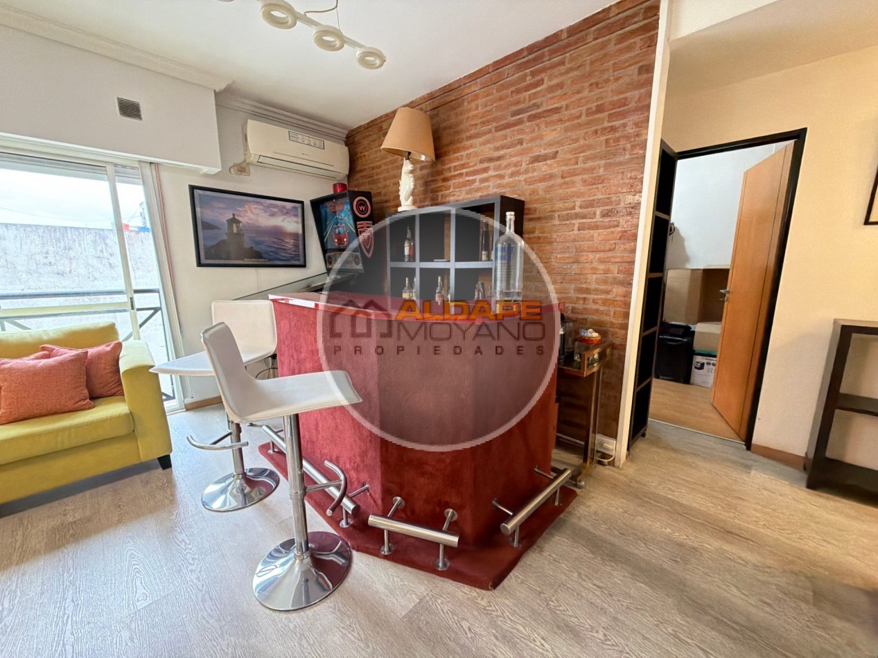 Se vende departamento tres ambientes (Liniers)