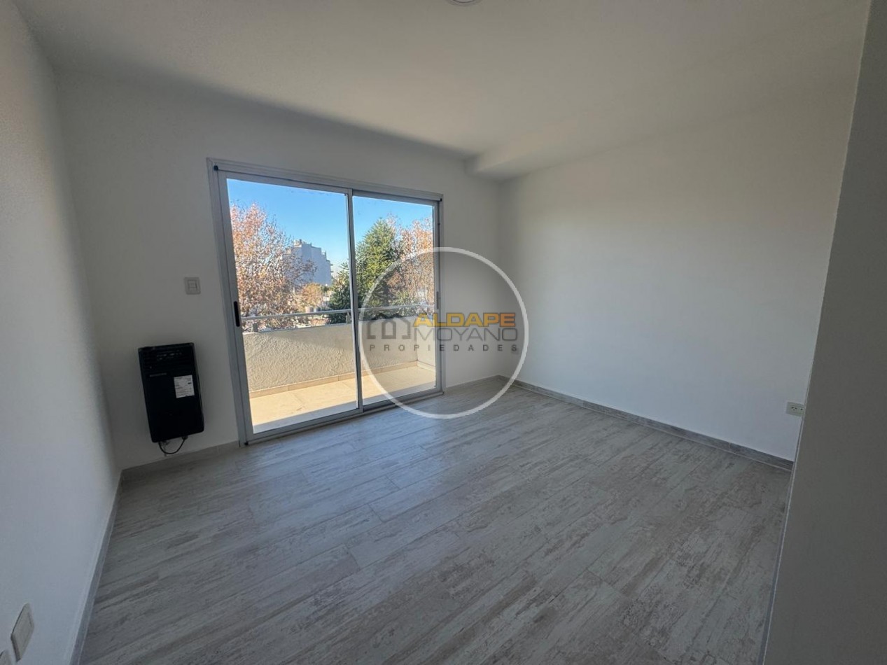 Se Alquila dos amb, 3to piso, frente (Villa Lugano)