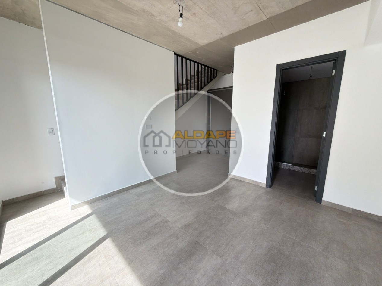 Se Vende Departamento dos amb en duplex con terraza (Cabral 3300 canning)