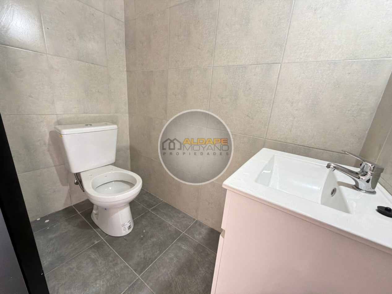 Se Vende triplex, cuatro amb, cochera doble (a estrenar)