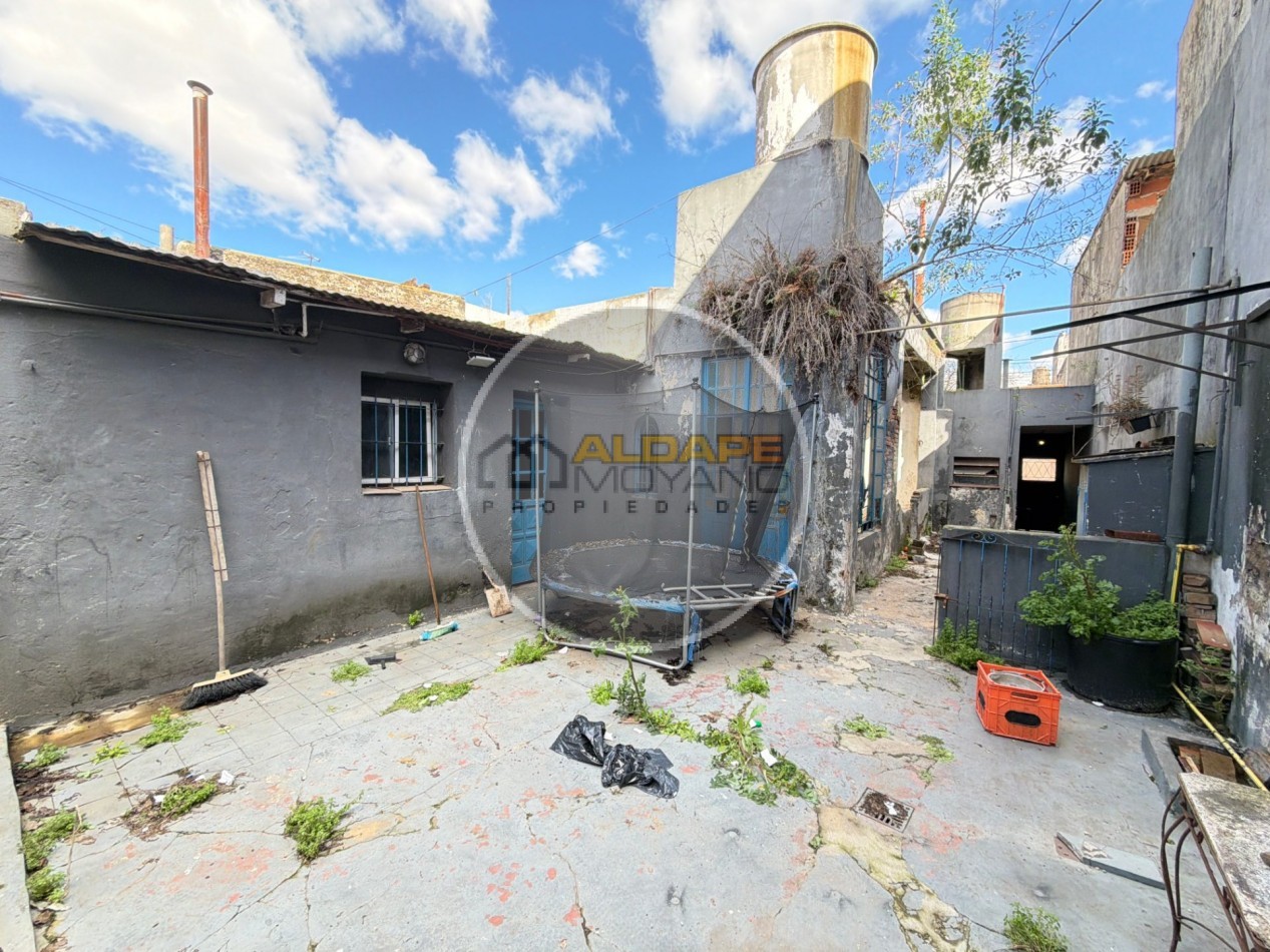 Se Vende Casa, ideal multi familiar (a remodelar)