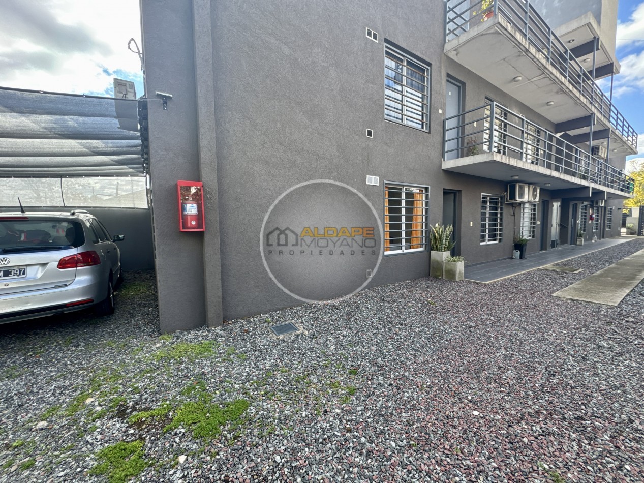 Se vende departamento dos ambientes con cochera (planta baja con cochera)