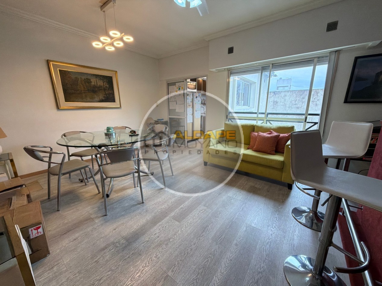 Se vende departamento tres ambientes (Liniers)