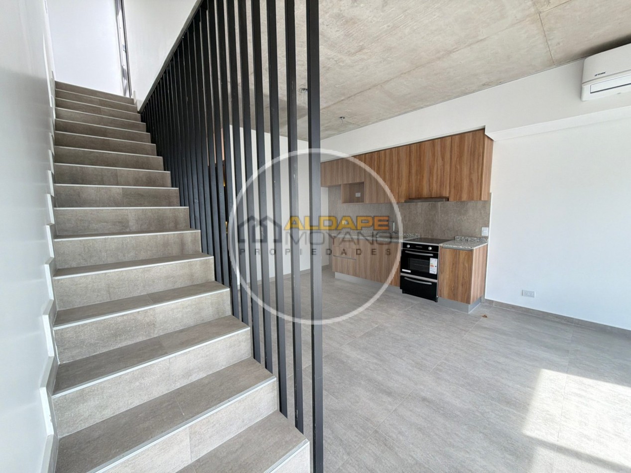 Se Vende Departamento dos amb en duplex con terraza (Cabral 3300 canning)