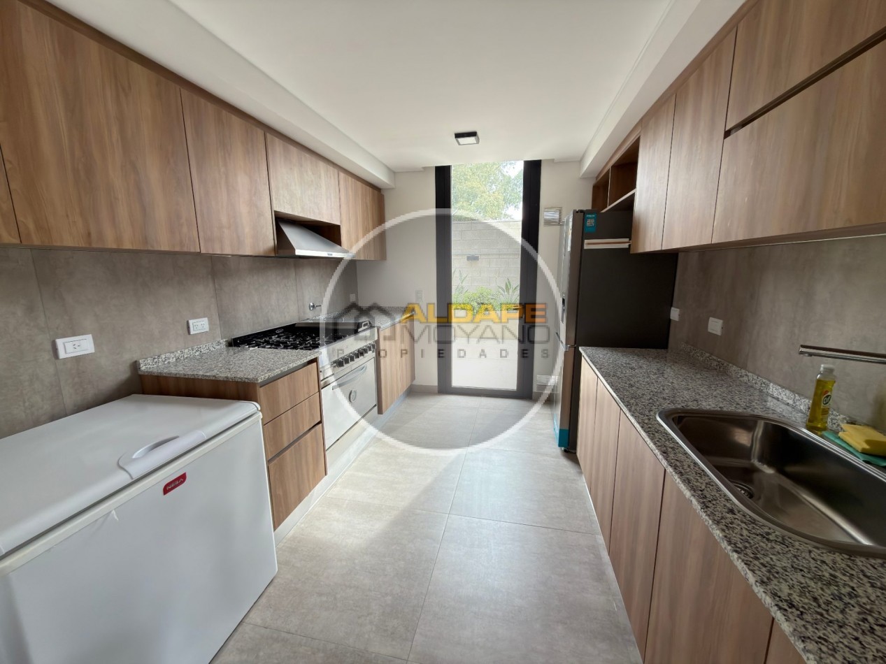 Se Vende Departamento dos amb en duplex con terraza (Cabral 3300 canning)
