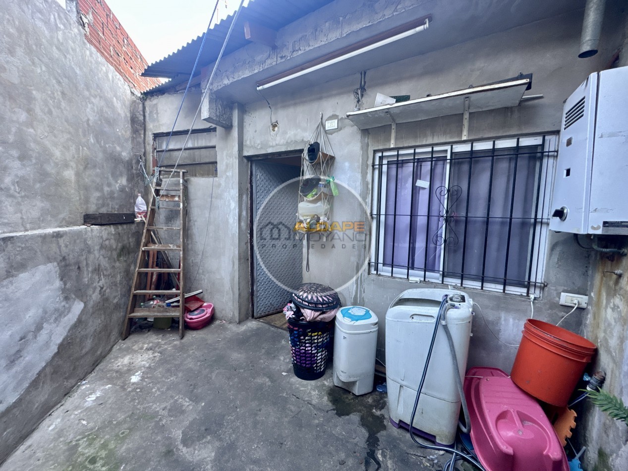 Se Vende PH tres ambientes, contrafrente. Ciudadela