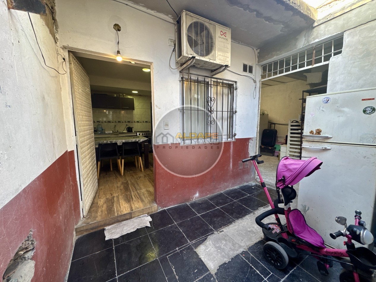 Se Vende PH tres ambientes, contrafrente. Ciudadela