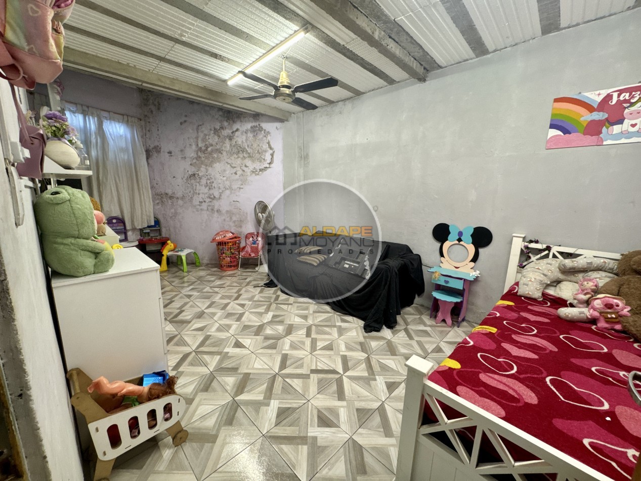 Se Vende PH tres ambientes, contrafrente. Ciudadela