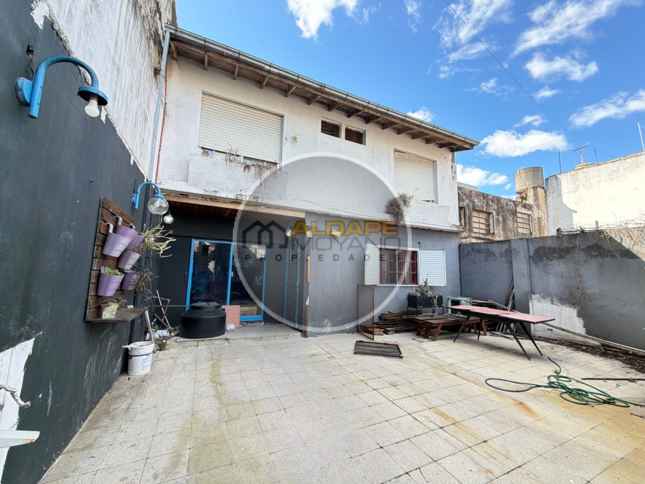 Se Vende Casa, ideal multi familiar (a remodelar)