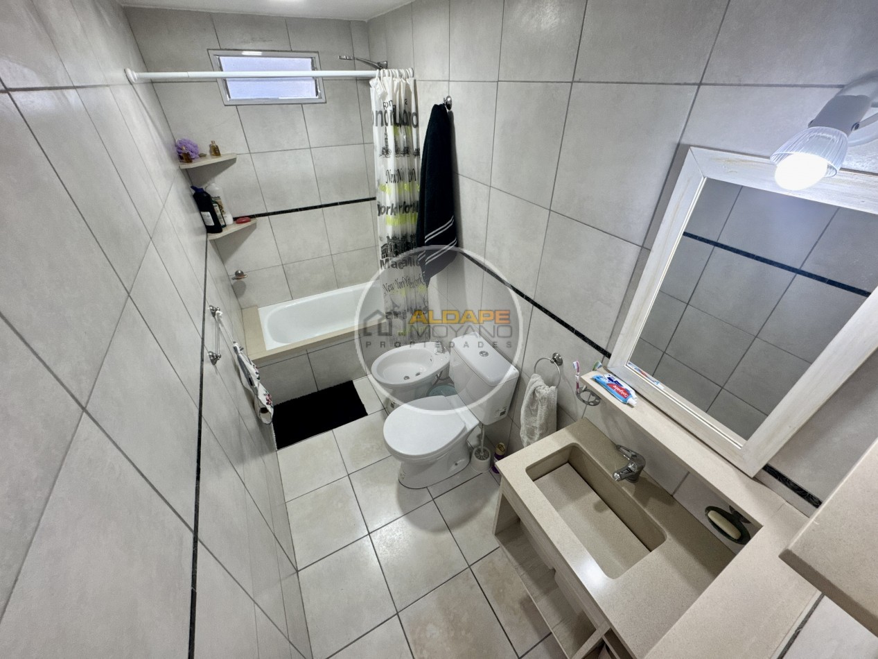 Se vende departamento dos ambientes con cochera (planta baja con cochera)
