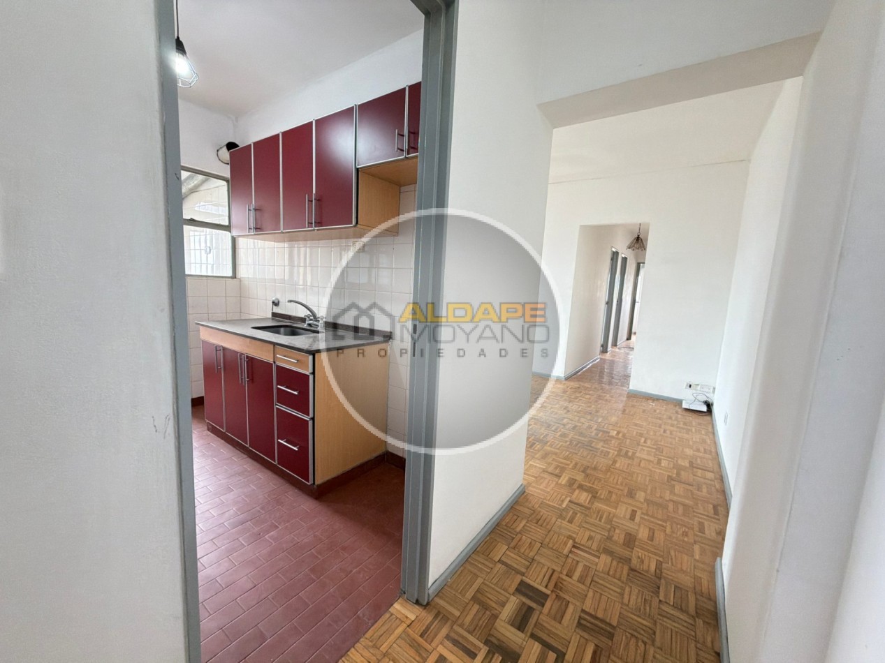 Se Vende departamento cuatro amb, con cochera (torre 11)