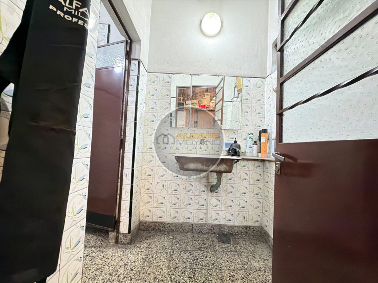 Se alquila Galpon, 700 mts2 (villa lugano)