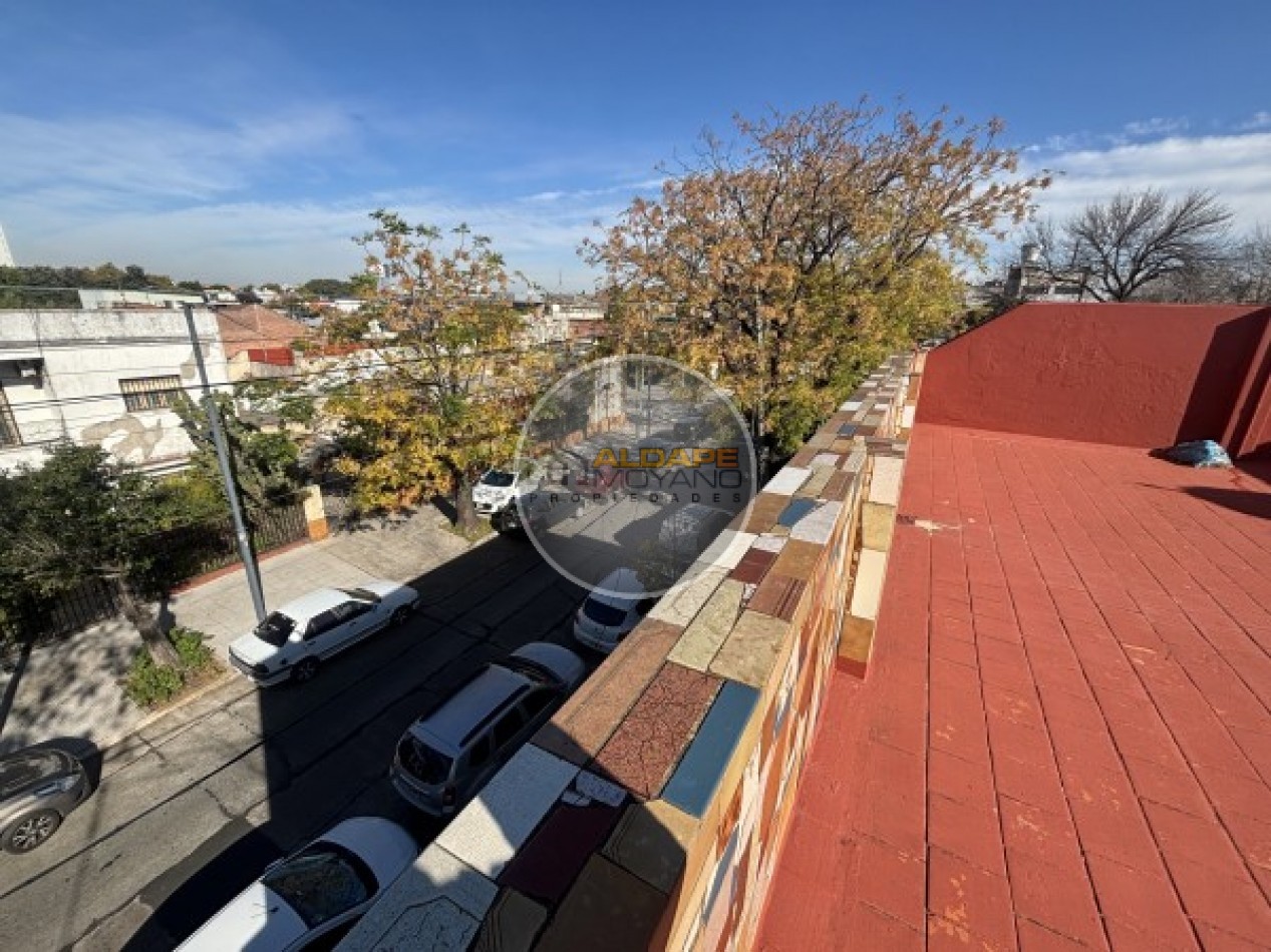 Se vende PH tres ambientes. Villa Lugano, CABA.