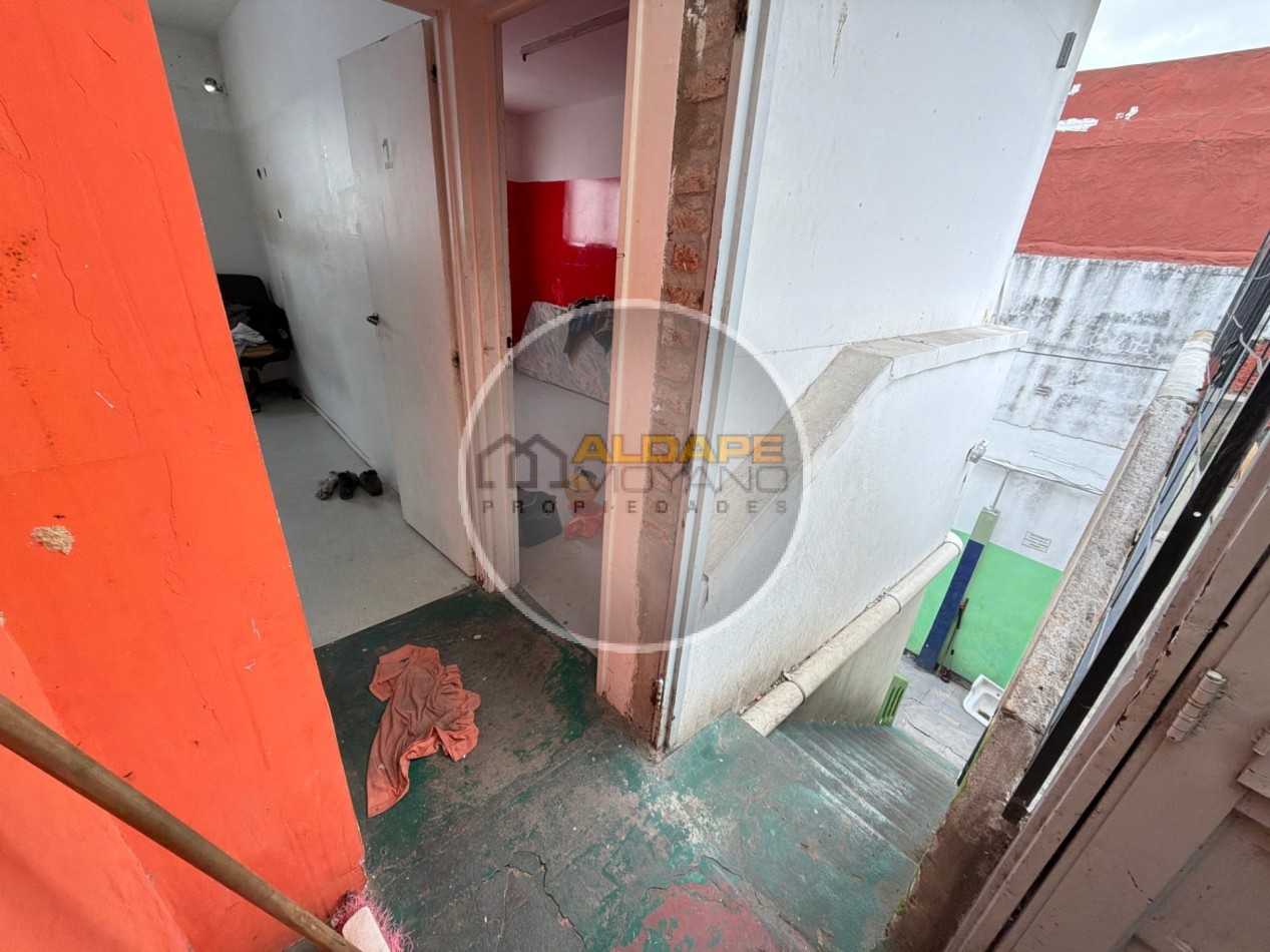 Se Vende Casa multifamiliar a Reciclar (Parque Avellaneda)