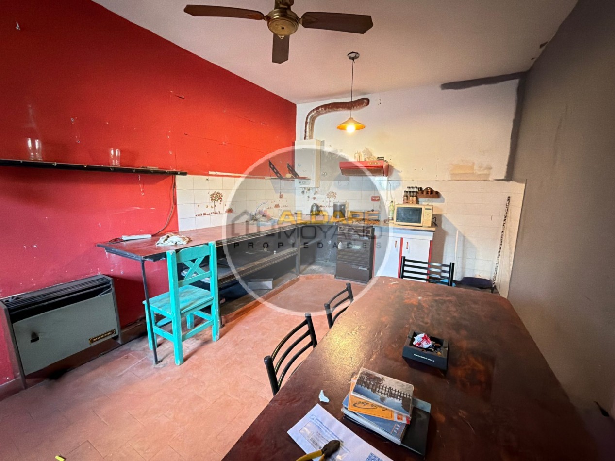 Se Vende Casa, ideal multi familiar (a remodelar)
