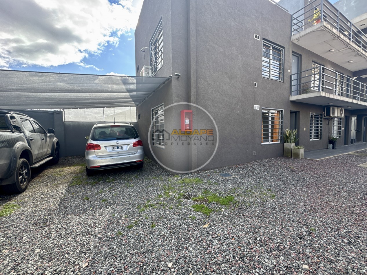 Se vende departamento dos ambientes con cochera (planta baja con cochera)
