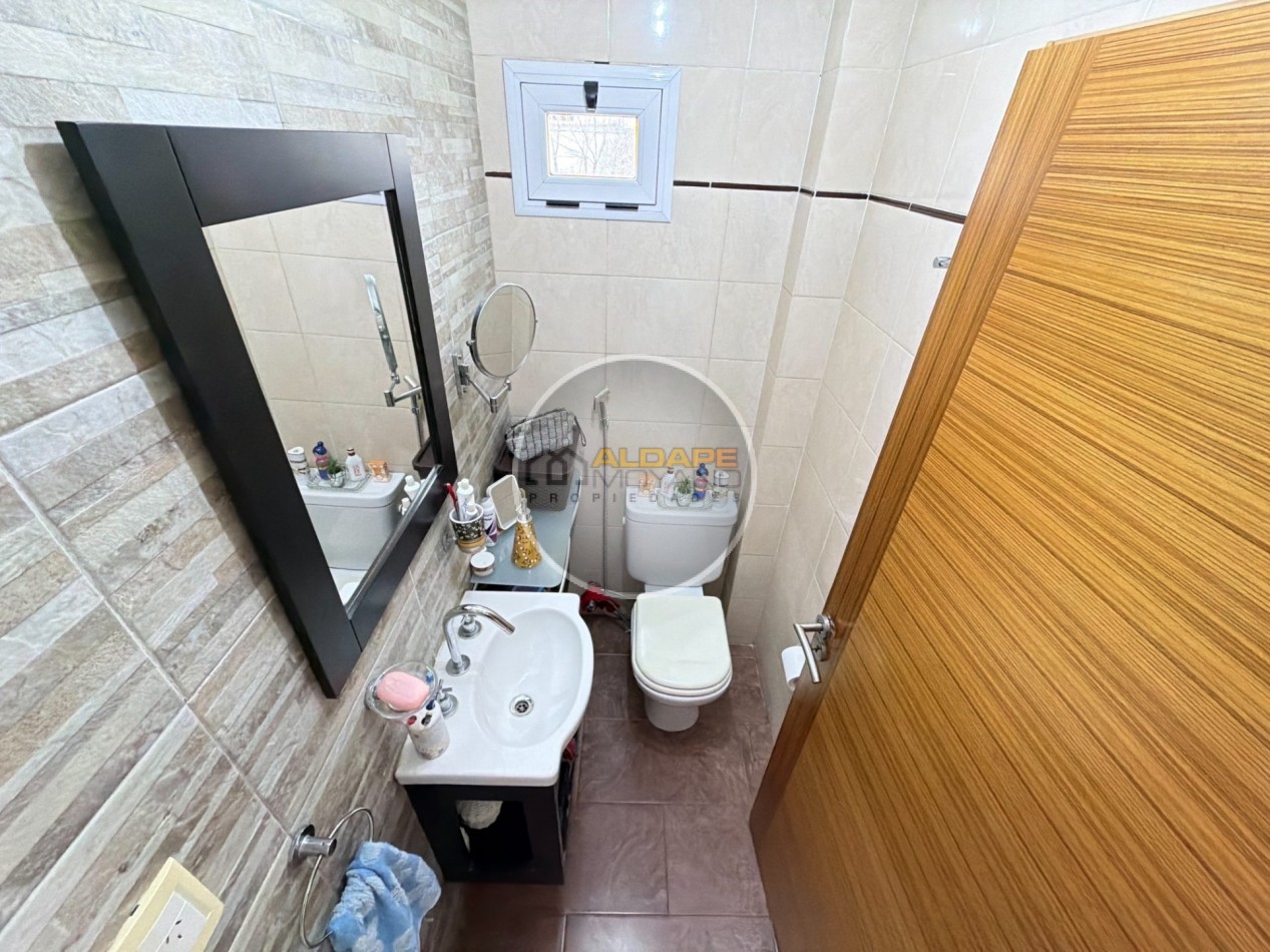 Se Vende PH, tres ambientes, con cochera (Liniers) Excelente