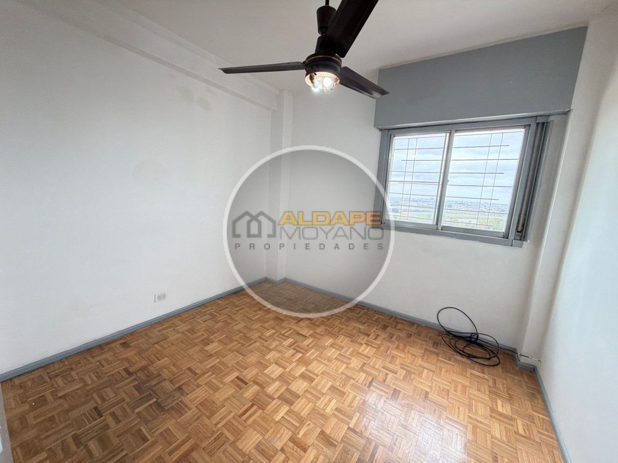 Se Vende departamento cuatro amb, con cochera (torre 11)