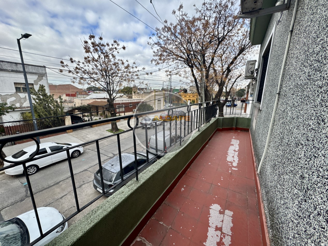 Se vende PH tres ambientes. Villa Lugano, CABA.