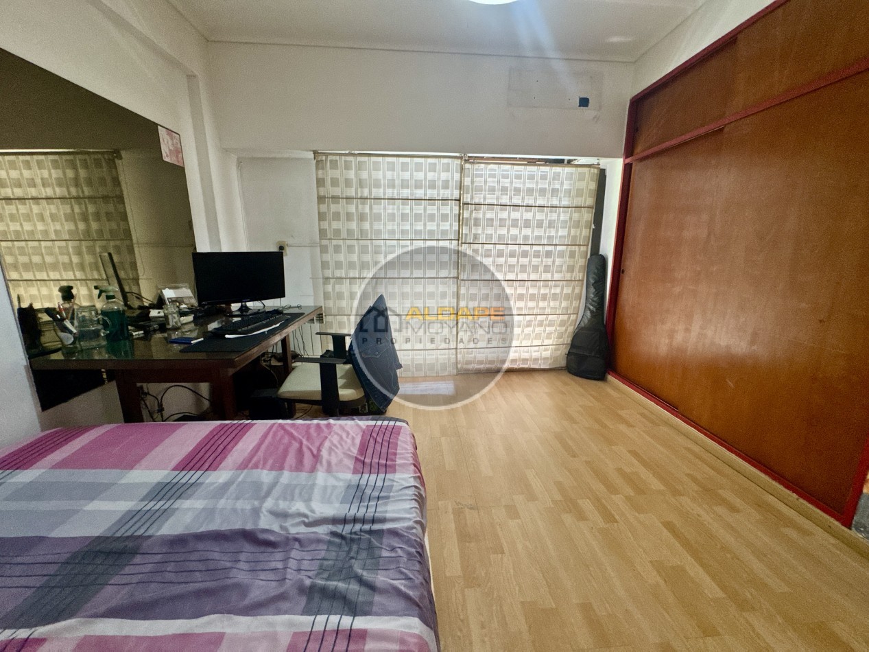 Se Vende Casa Ideal Multifamiliar con cochera (Mataderos)