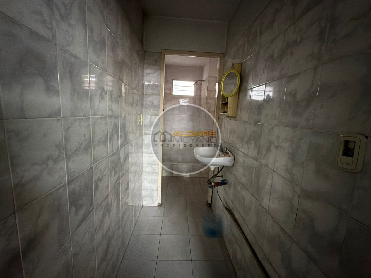 Se vende instalaciones para el Rubro Calzado, Oportunidad!! (villa lugano)