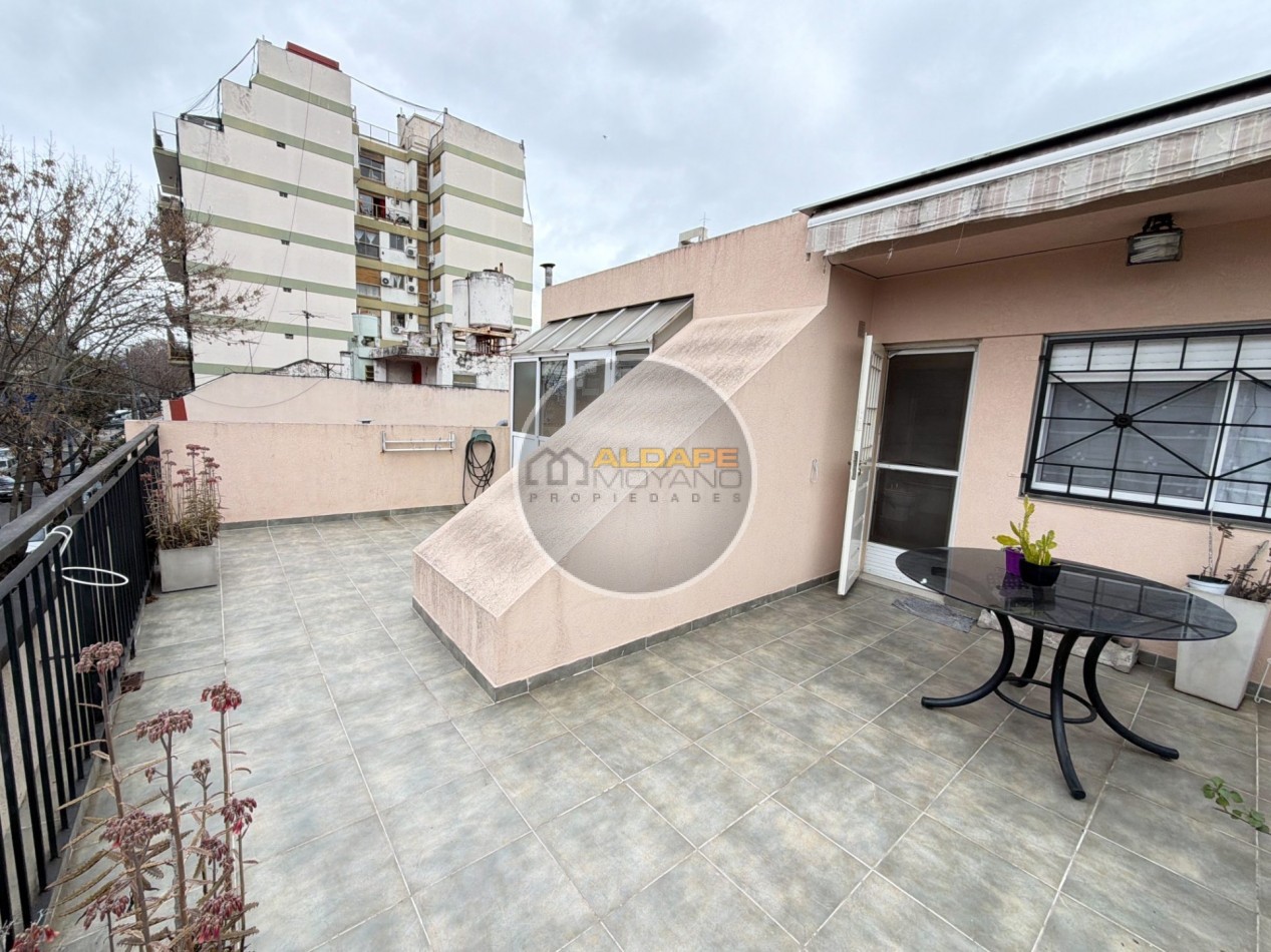 Se Vende PH, tres ambientes, con cochera (Liniers) Excelente