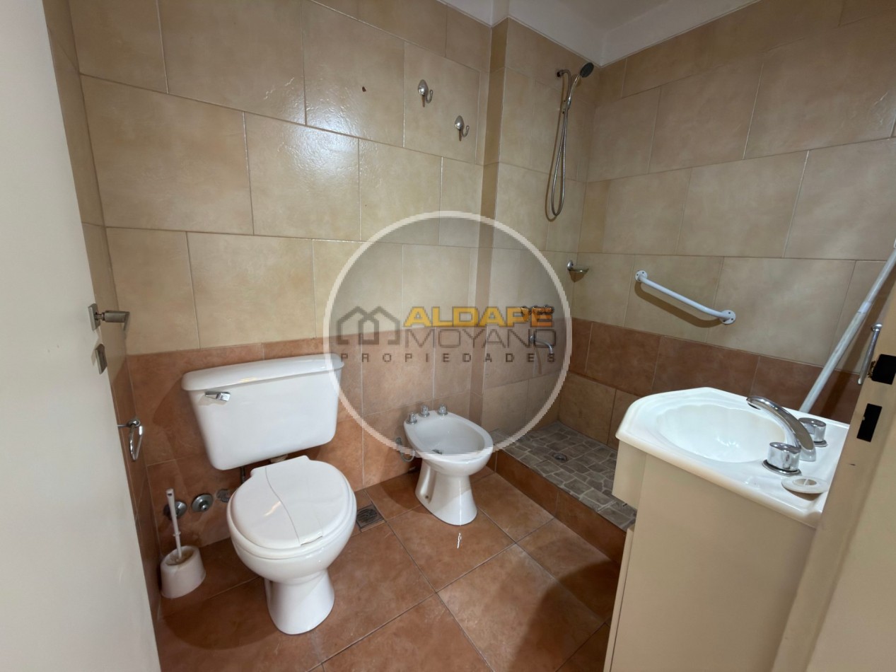 Se vende departamento tres amb, con cochera (Villa Lugano) apto credito