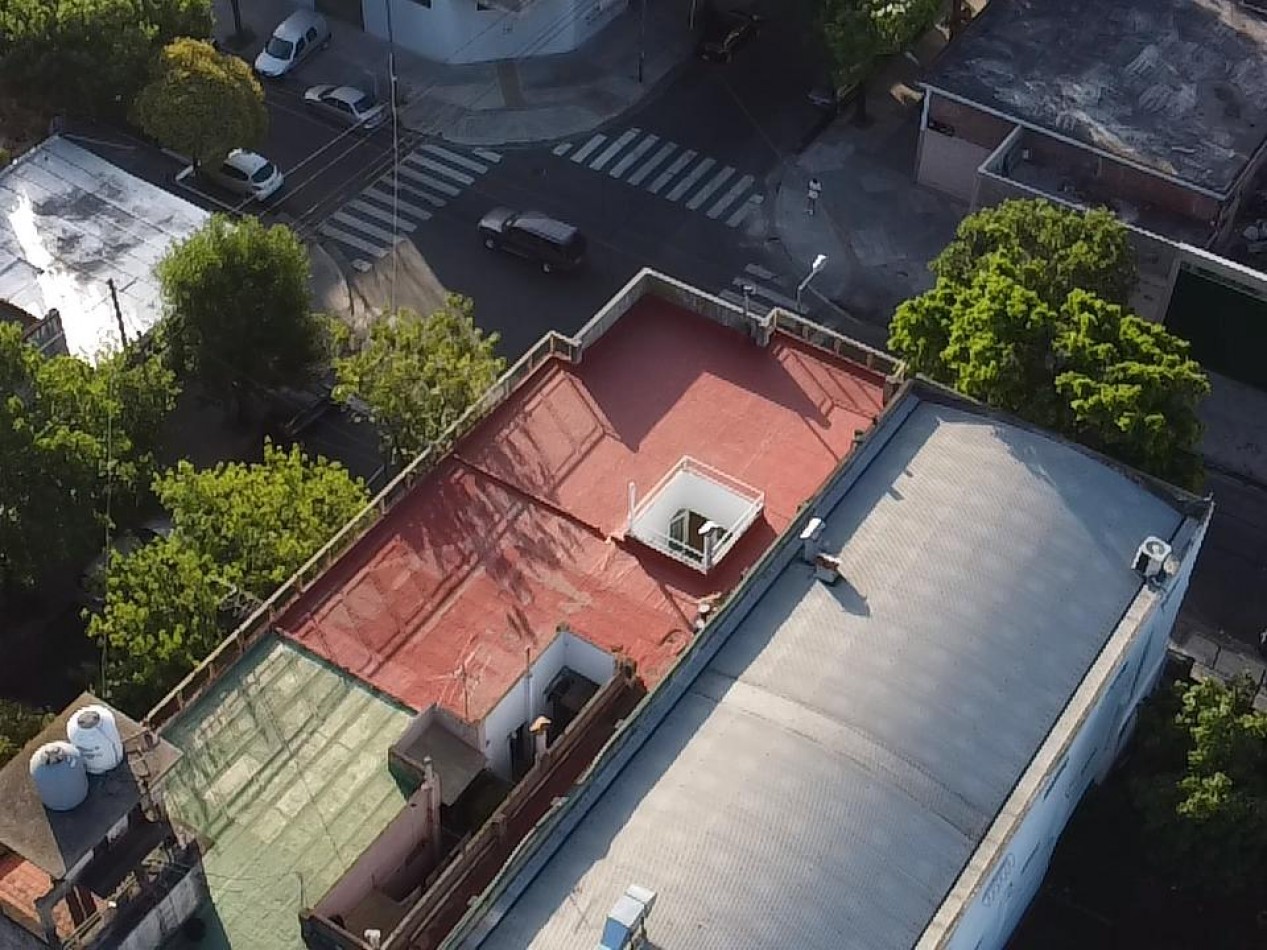 Se vende departamento cuatro amb, remodelado, con espacio aereo!!! Apto credito!!