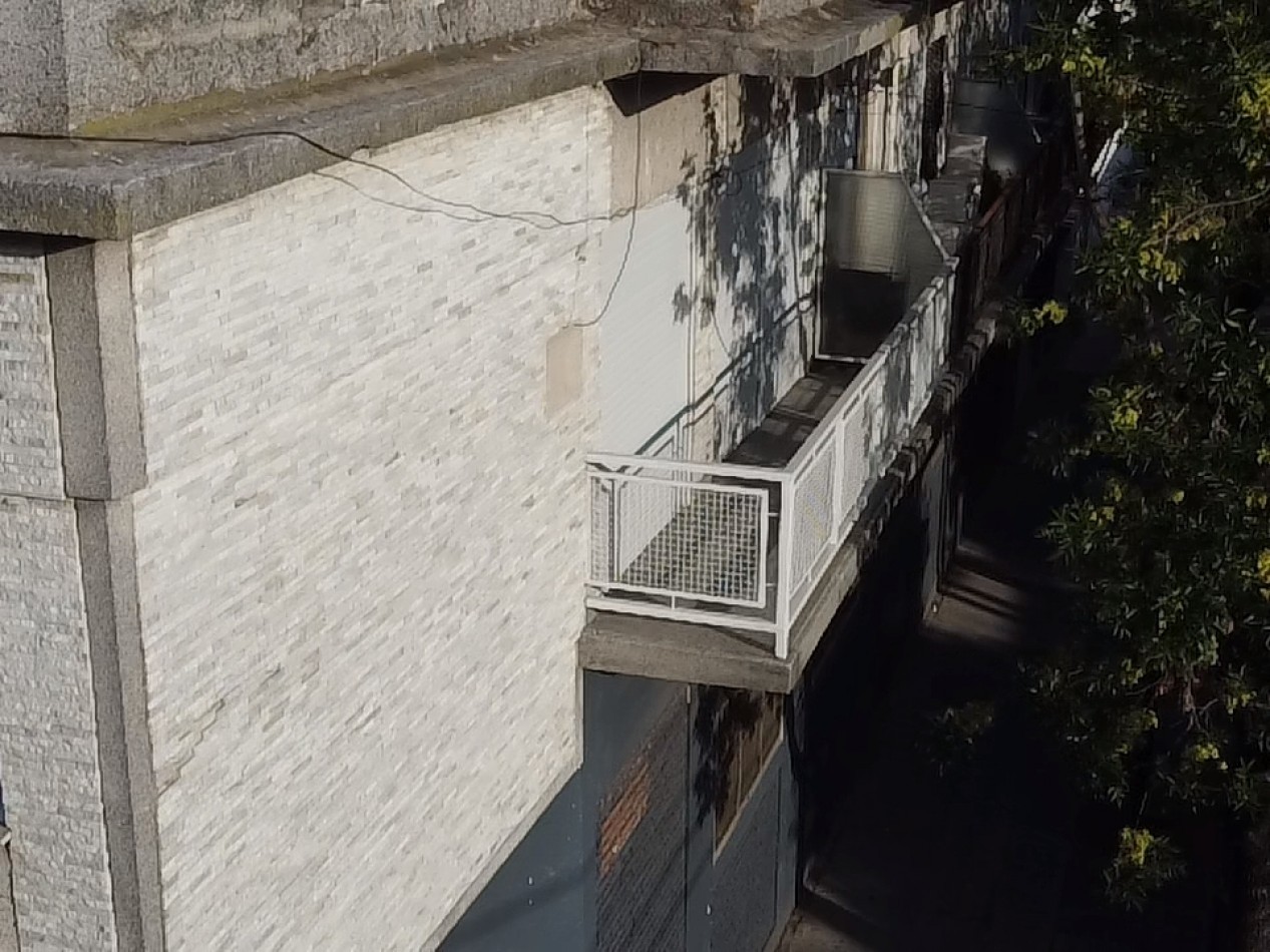 Se vende departamento cuatro amb, remodelado, con espacio aereo!!! Apto credito!!