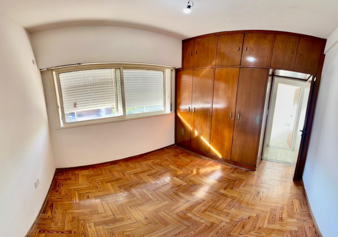 Se vende departamento cuatro amb, remodelado, con espacio aereo!!! Apto credito!!