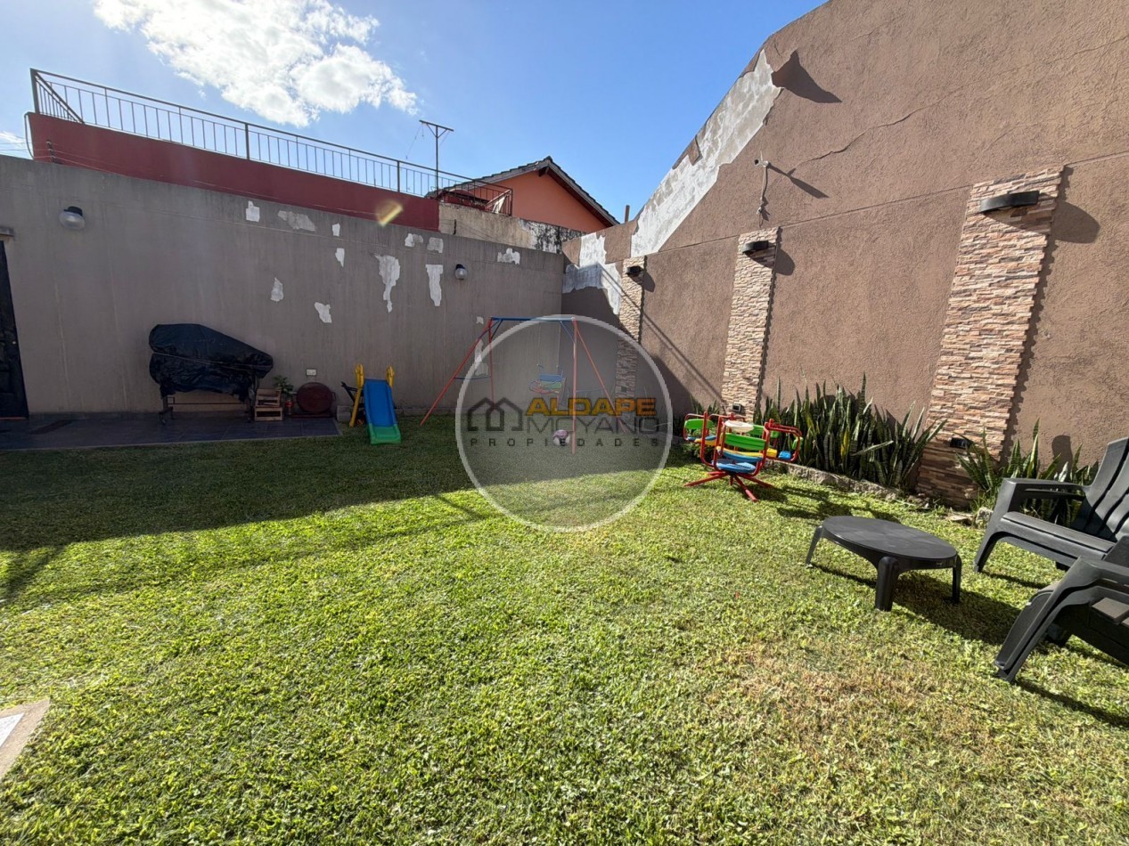 En Venta PH cuatro ambientes con cochera (Lomas del Mirador)