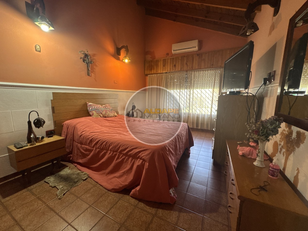 Se alquila Casa ideal multifamiliar, con piscina y garage (Tablada)