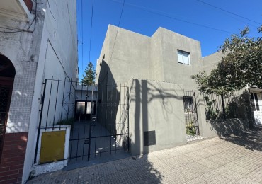 Se alquila ph contra frente Cuatro ambientes, con parrilla!! (villa lugano)