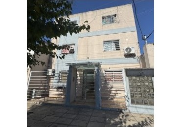 Se alquila departamento dos ambientes (moron)