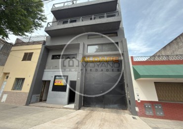 En alquiler Galpon con oficina (Mataderos)