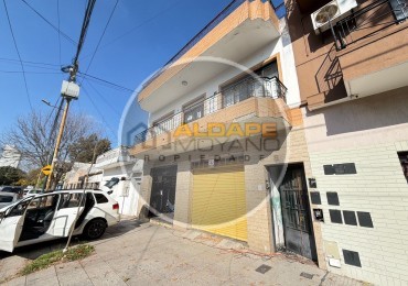 Se Vende local comercial, cochera, depto tres amb, y fondo libre (Villa Lugano) 